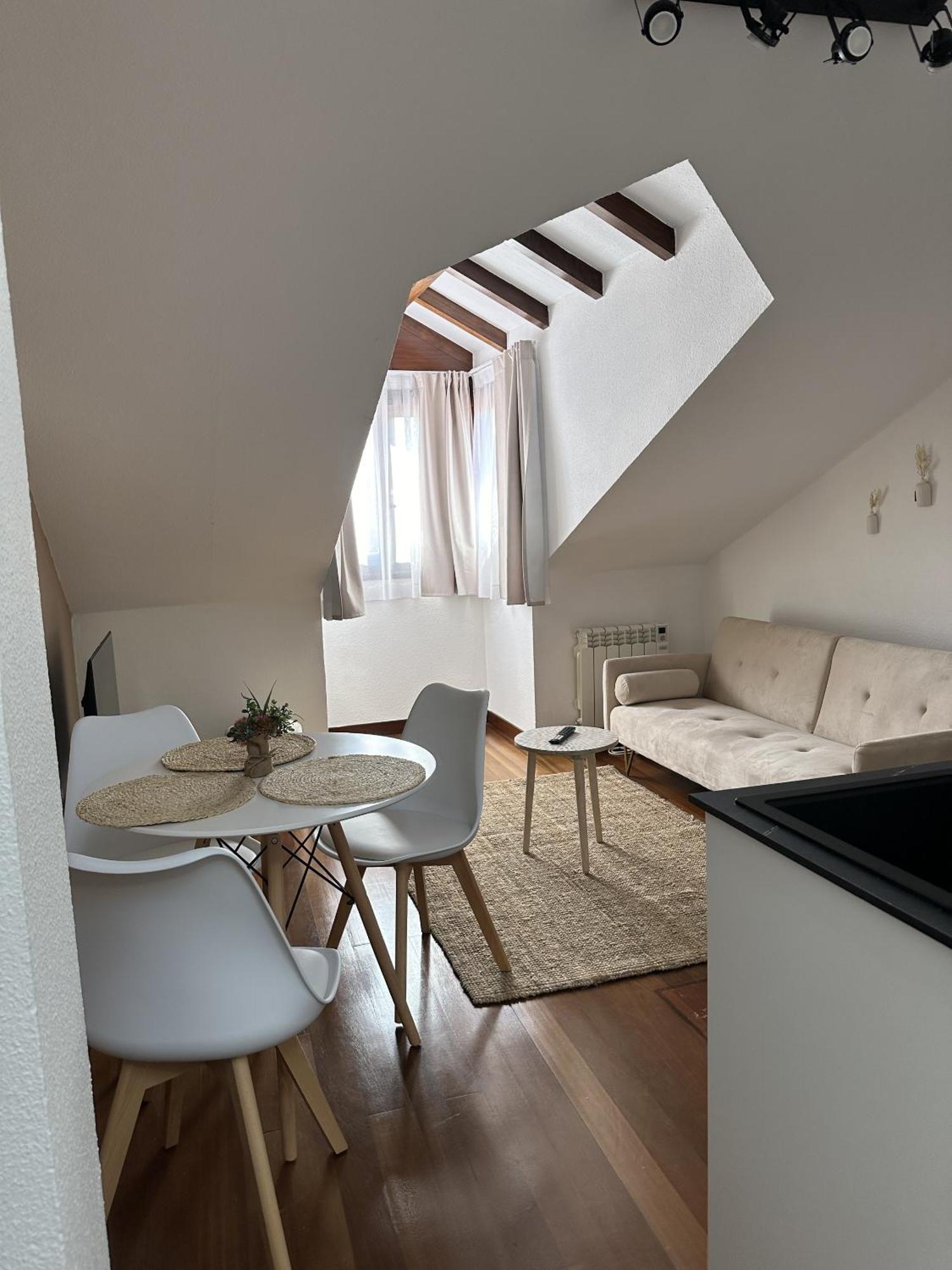 Apartamentos Val De Comillas Buitenkant foto